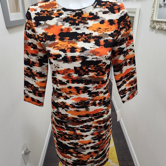 Dress - Picture 3 of 7